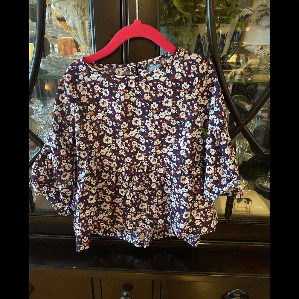 Gap-floral blouse size 5